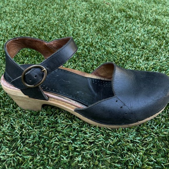 DANSKO Black Block Heels w/ Ankle Strap Size 39 - Picture 5 of 8